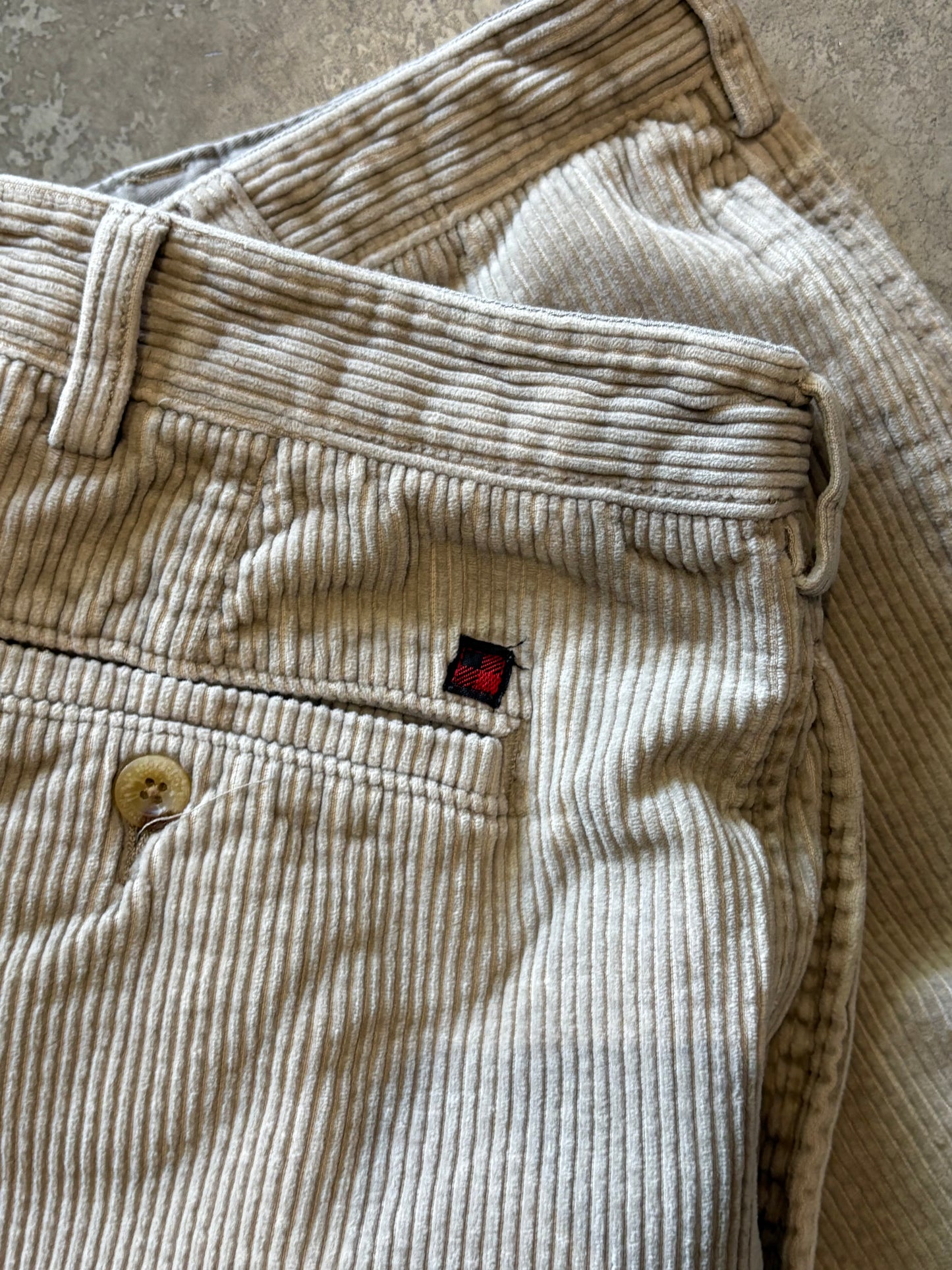 (36) Woolrich Beige Corduroy Pants