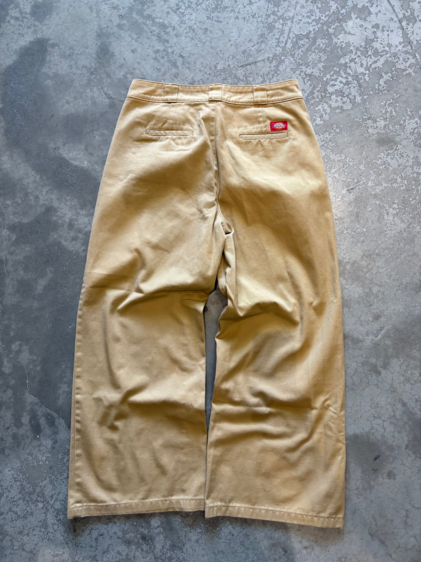 (32) Dickies Baggy Pants